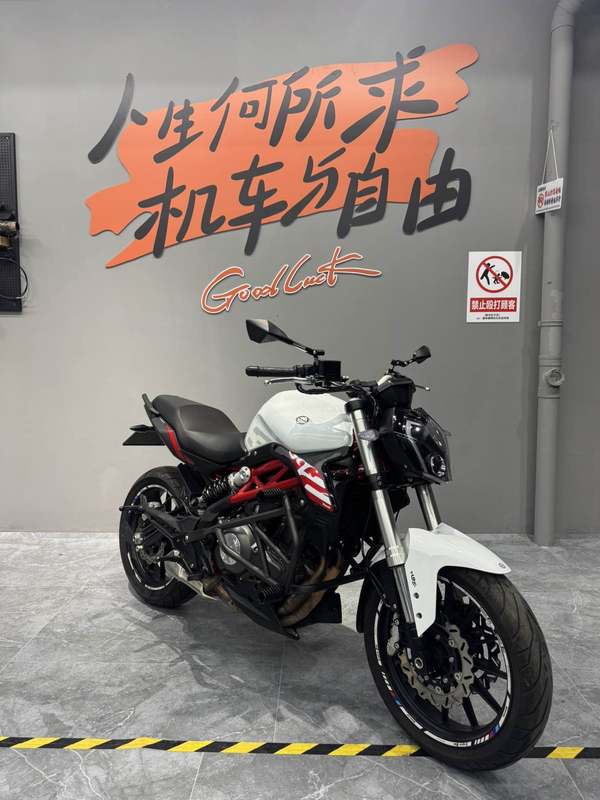 二手贝纳利蓝宝龙 BN302S