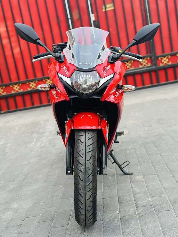 二手豪爵铃木GSX250R