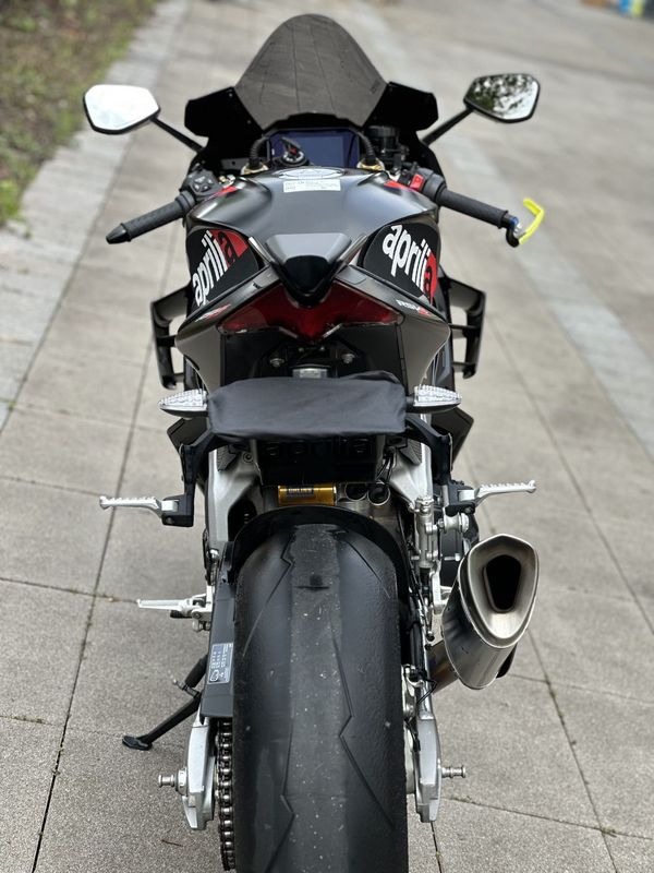 二手阿普利亚RSV4