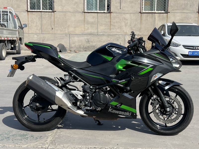 二手川崎Ninja 400