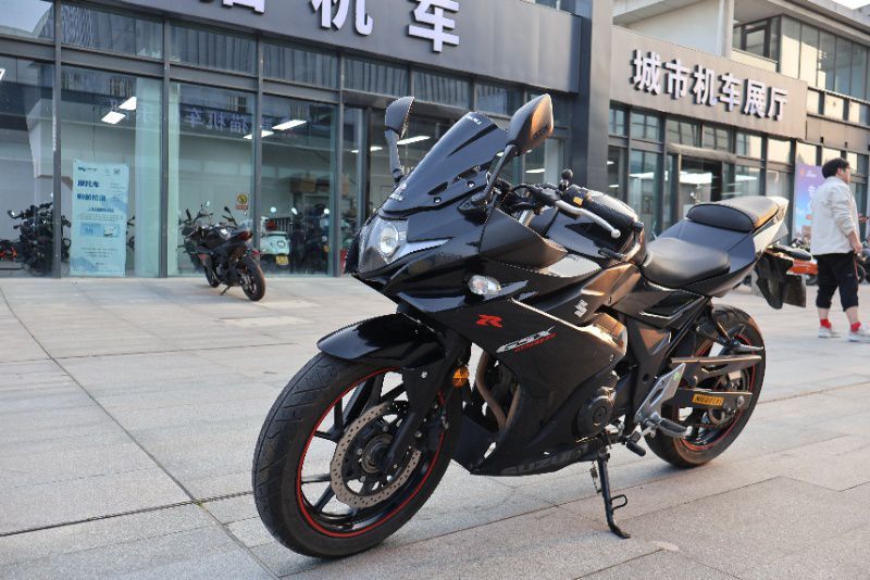 二手豪爵铃木GSX250R