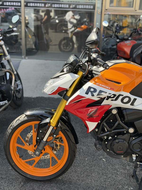 二手五羊本田CB190R 暴锋眼