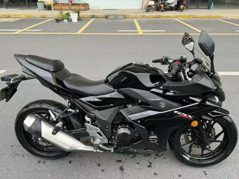 二手豪爵铃木GSX250R