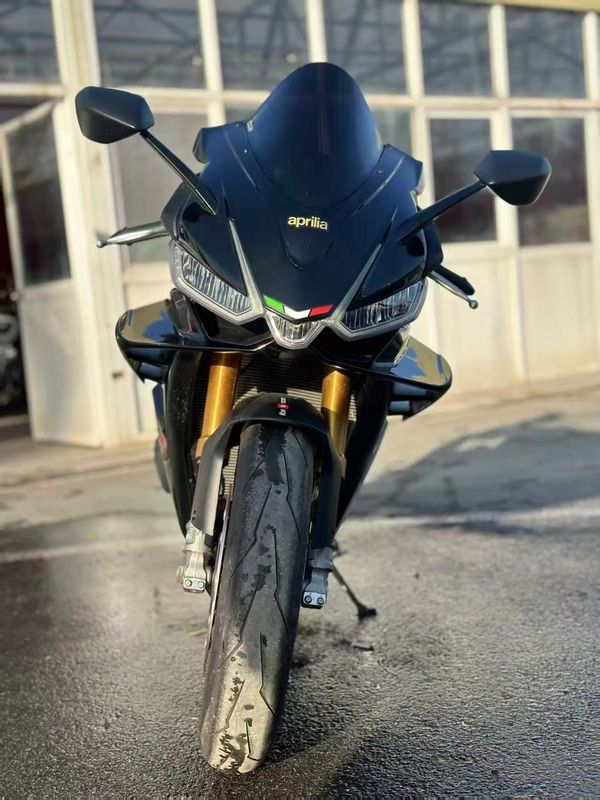 二手阿普利亚RSV4