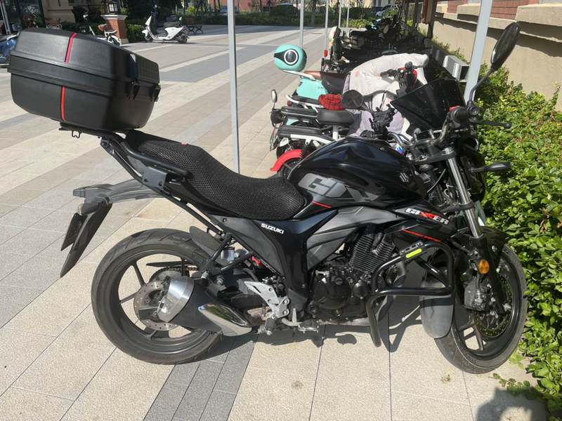 二手济南铃木极客飒 Gixxer 155 NK