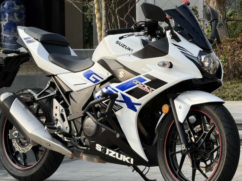 二手豪爵铃木GSX250R
