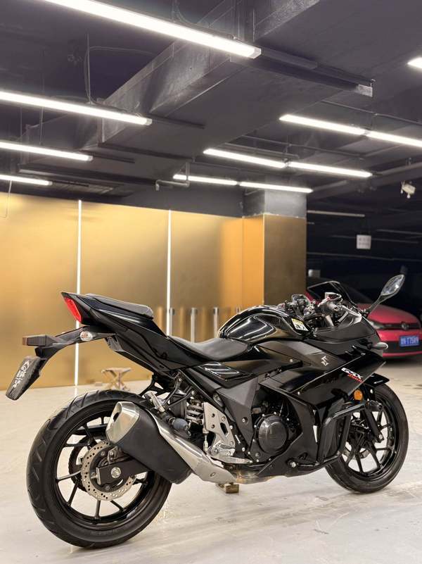 二手豪爵铃木GSX250R