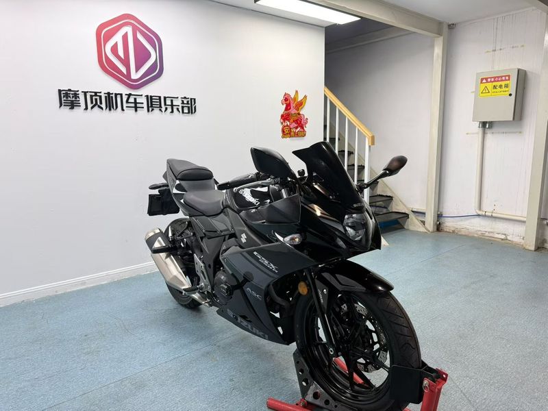 二手豪爵铃木GSX250R