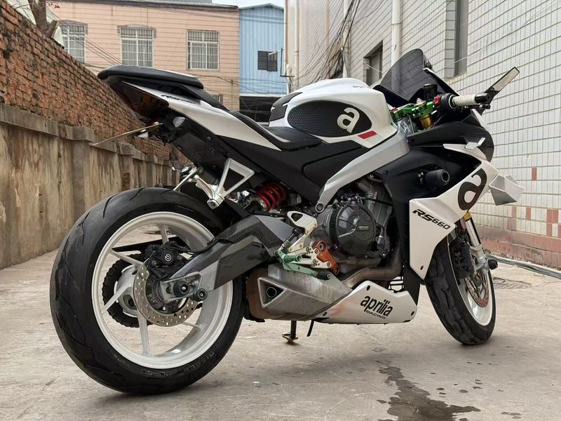 二手阿普利亚RS 660 