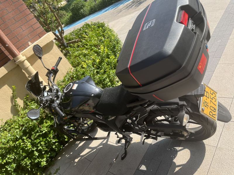 二手济南铃木极客飒 Gixxer 155 NK