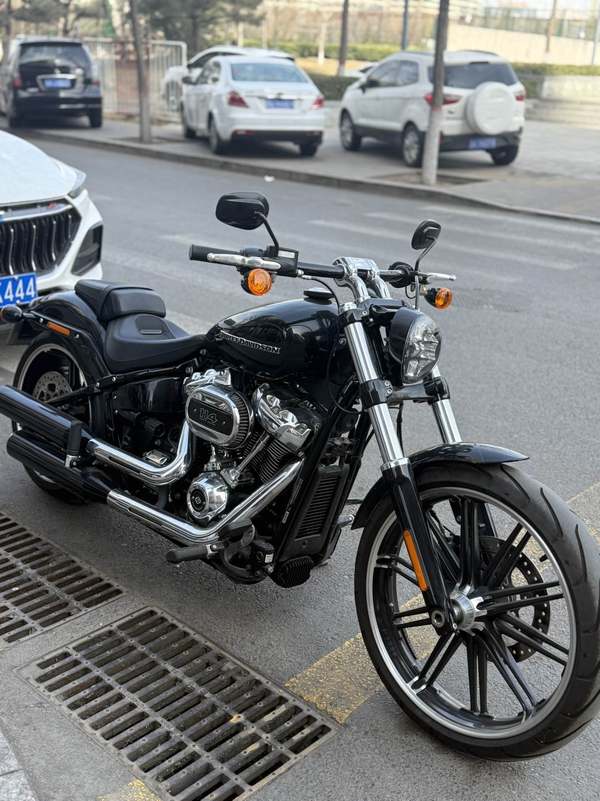 二手哈雷戴维森突破者 Breakout