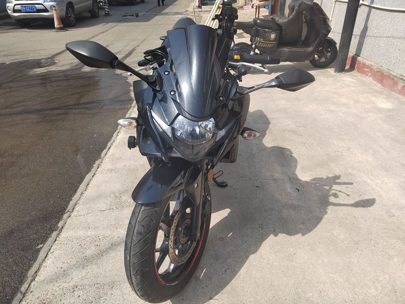 二手豪爵铃木GSX250R