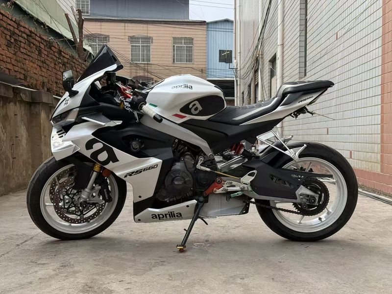 二手阿普利亚RS 660 