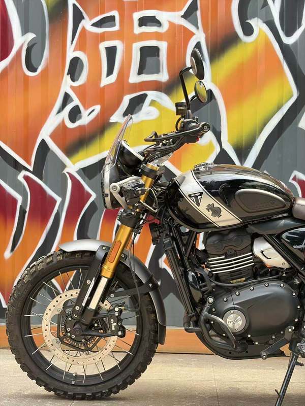 二手凯旋Scrambler 400 X
