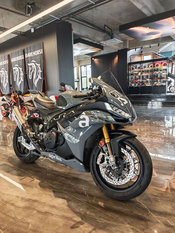 二手阿普利亚RSV4