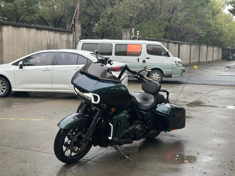 二手哈雷戴维森公路滑翔 Road Glide