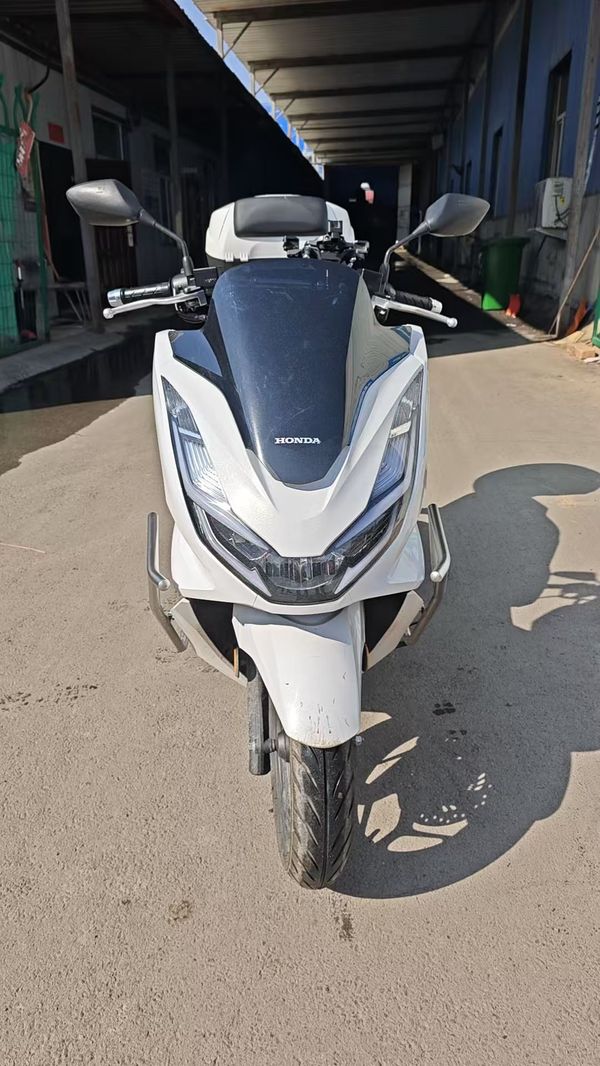 二手五羊本田PCX