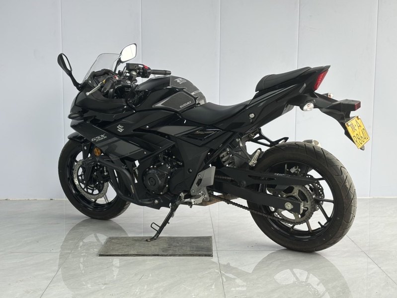 二手豪爵铃木GSX250R
