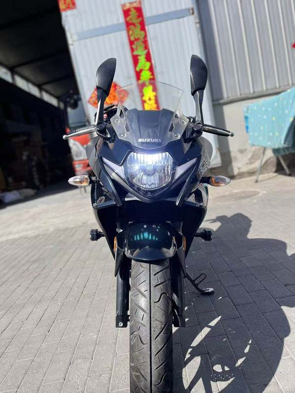 二手豪爵铃木GSX250R