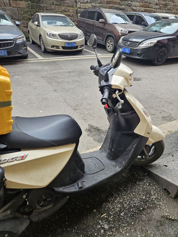 二手建设雅马哈巧格i