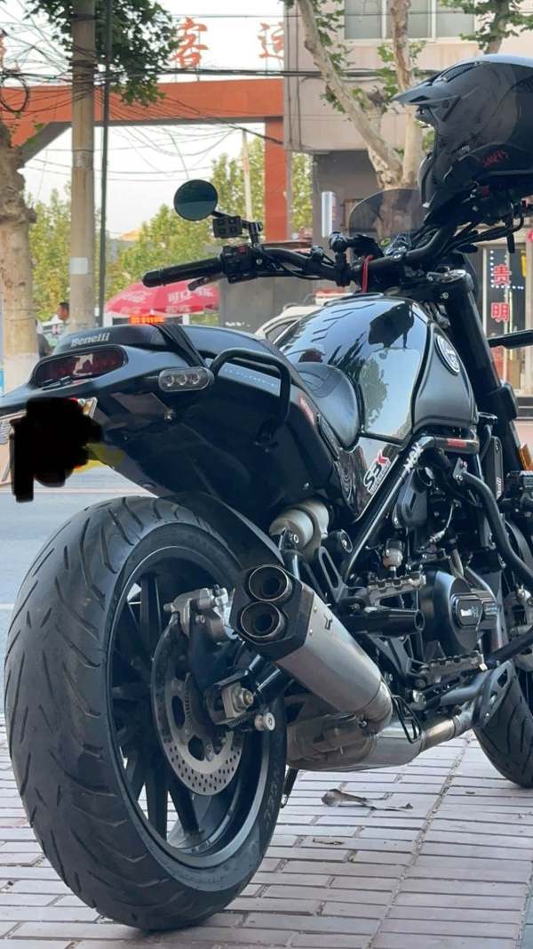 二手贝纳利幼狮 Leoncino 500