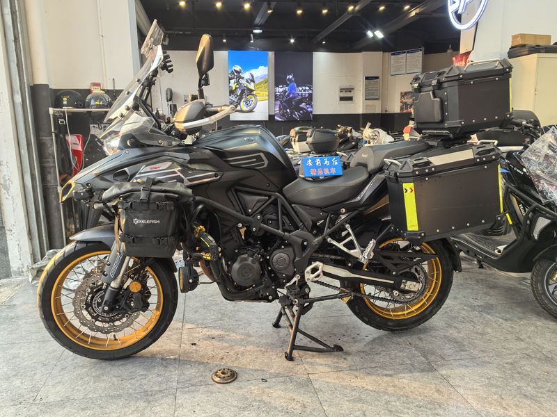 二手贝纳利TRK552