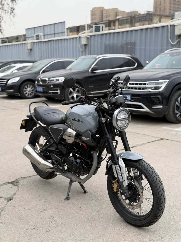 二手五羊本田鸷道 CB190SS