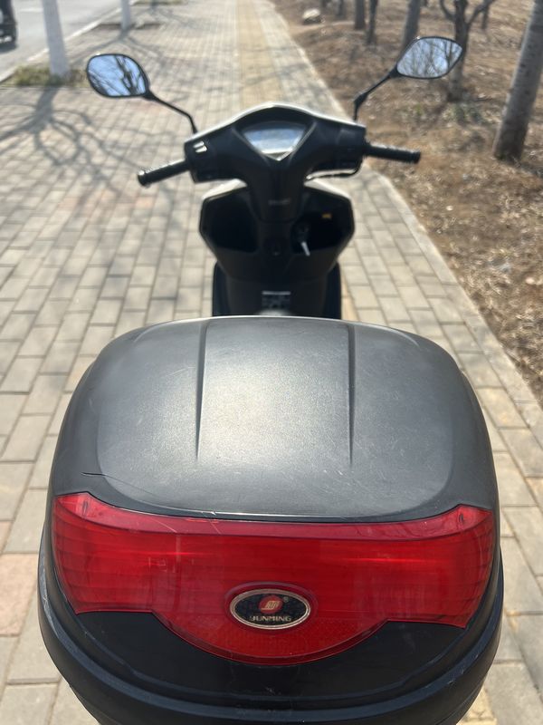 二手五羊本田SCR 喜鲨125