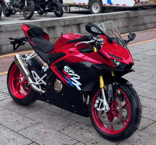 二手张雪机车500RR