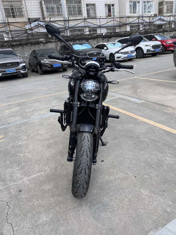 二手凯旋Trident 660