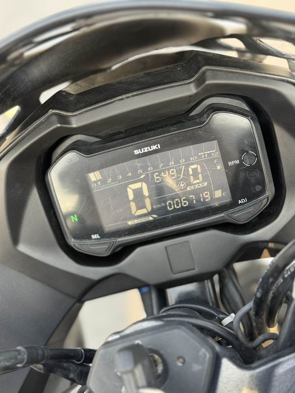 二手豪爵铃木GSX250R