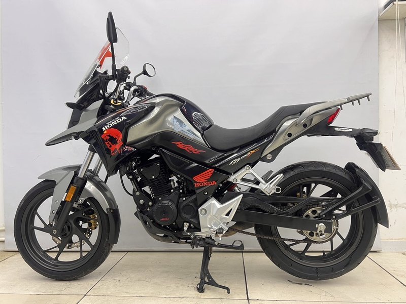 二手五羊本田猛鸷 CB190X