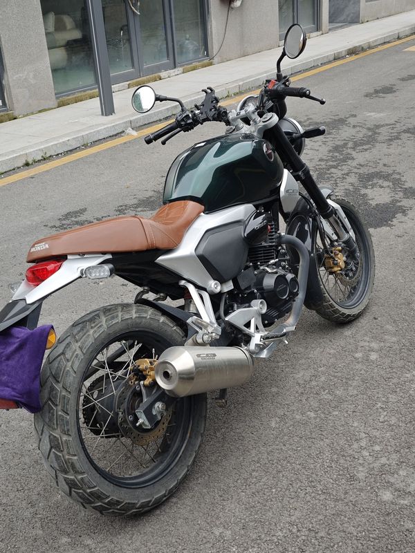 二手五羊本田鸷道 CB190SS