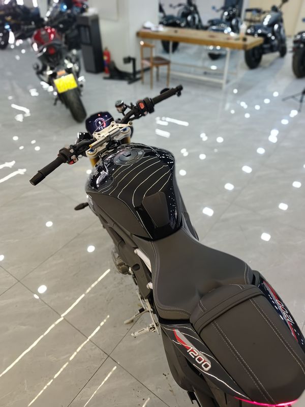 二手凯旋Speed Triple 1200