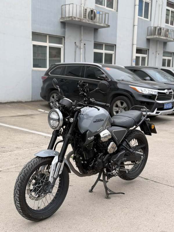 二手五羊本田鸷道 CB190SS