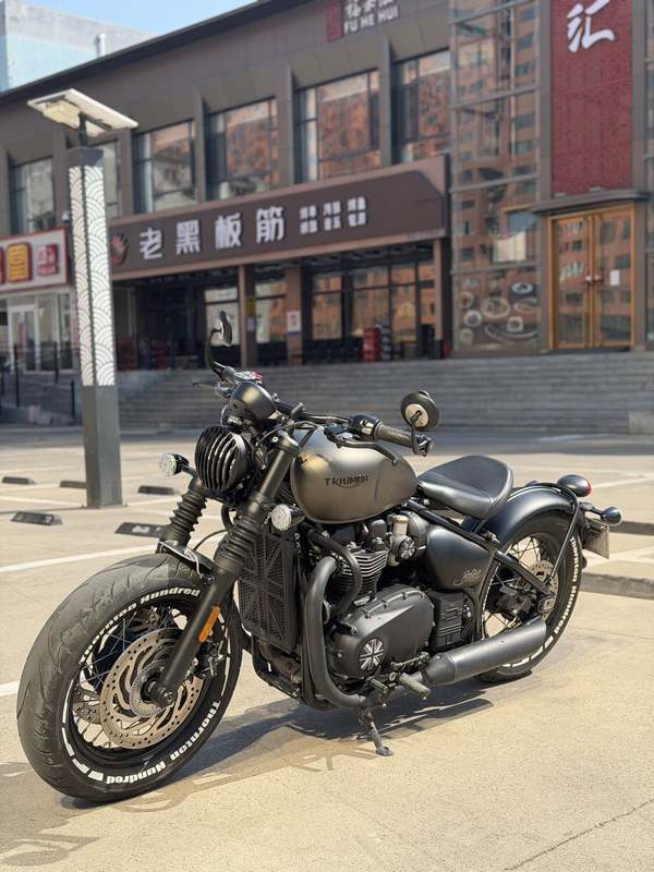 二手凯旋Bonneville Bobber