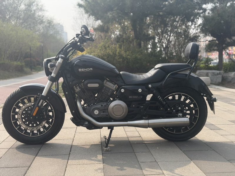 二手奔达Rock300 灰石