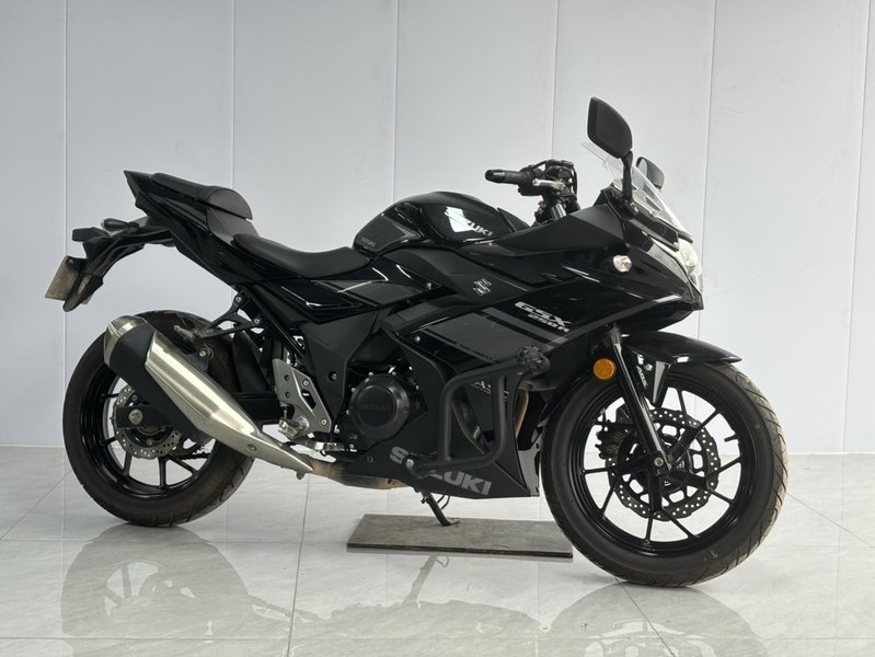 二手豪爵铃木GSX250R