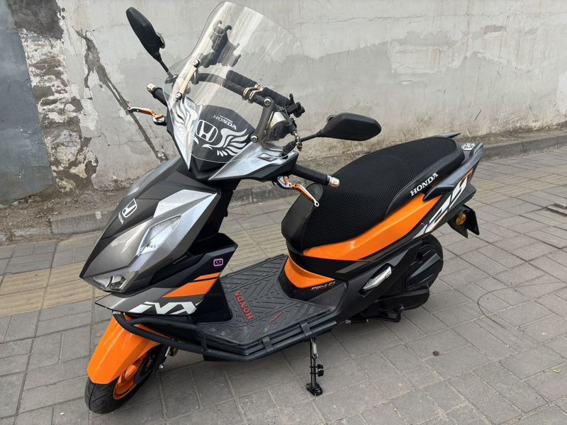 二手五羊本田NX125