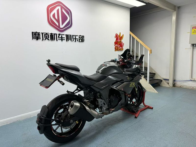 二手豪爵铃木GSX250R