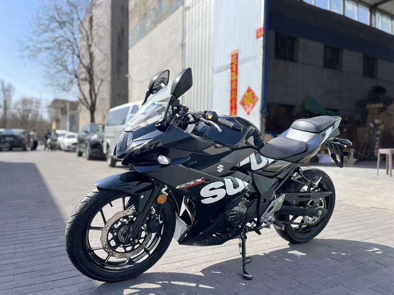 二手豪爵铃木GSX250R