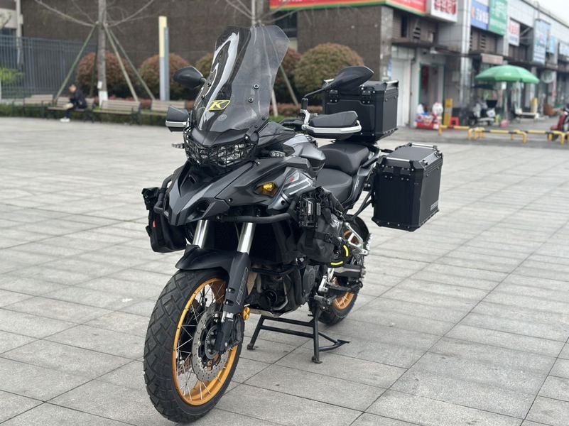 二手贝纳利TRK552