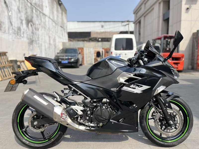 二手川崎Ninja 400
