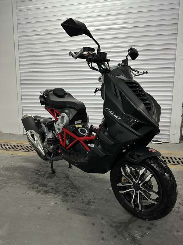 二手意塔杰特Dragster 300