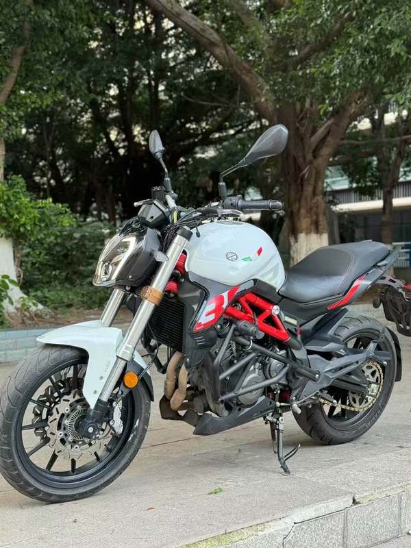 二手贝纳利蓝宝龙 BN302S