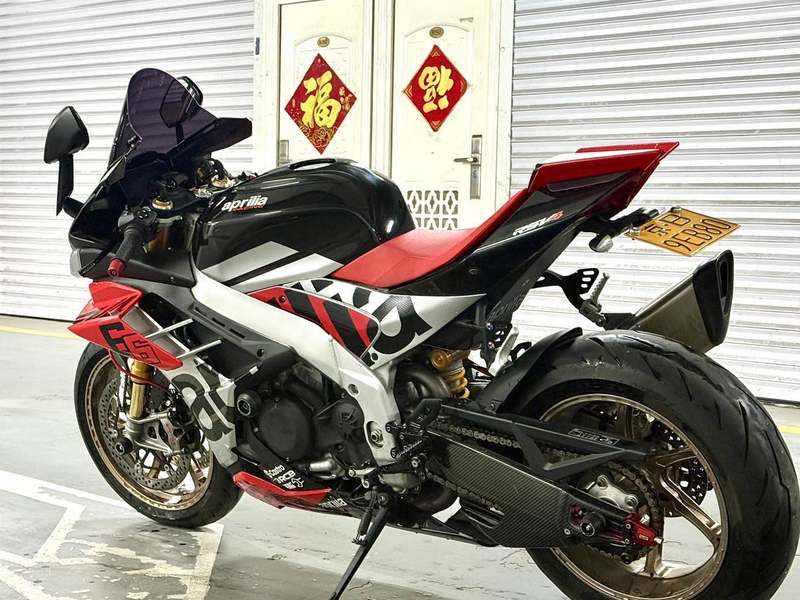 二手阿普利亚RSV4