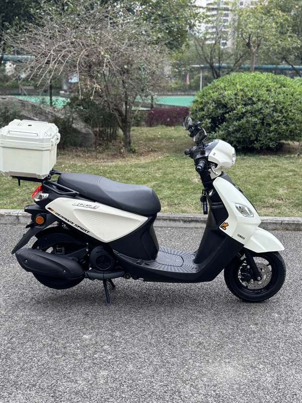 二手建设雅马哈巧格i