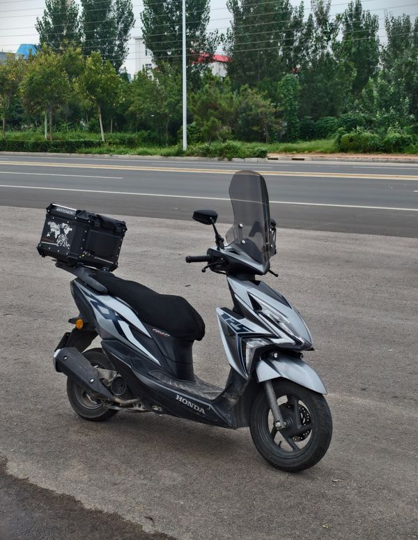 二手新大洲本田裂行 RX125Fi