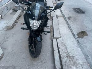 二手济南铃木极客飒 Gixxer 155