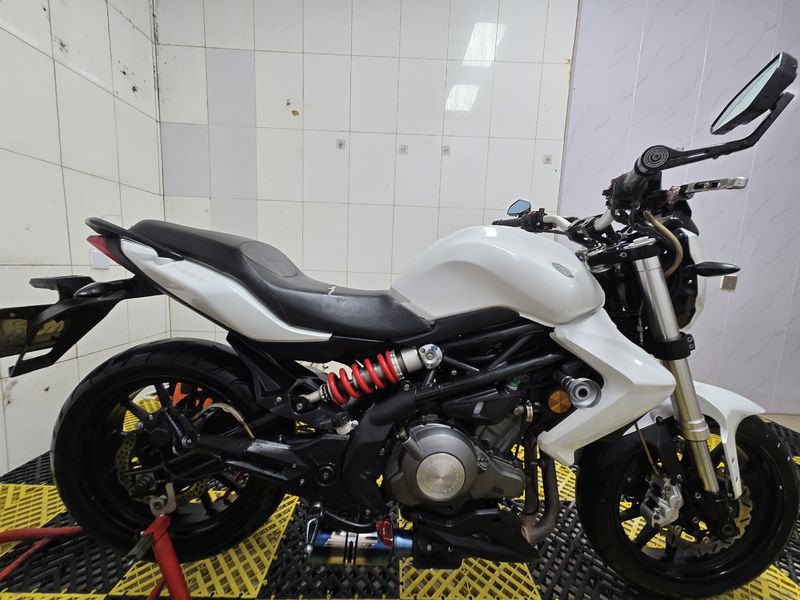 二手贝纳利蓝宝龙 BN302S